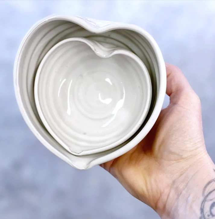 graves co. pottery heart bowls